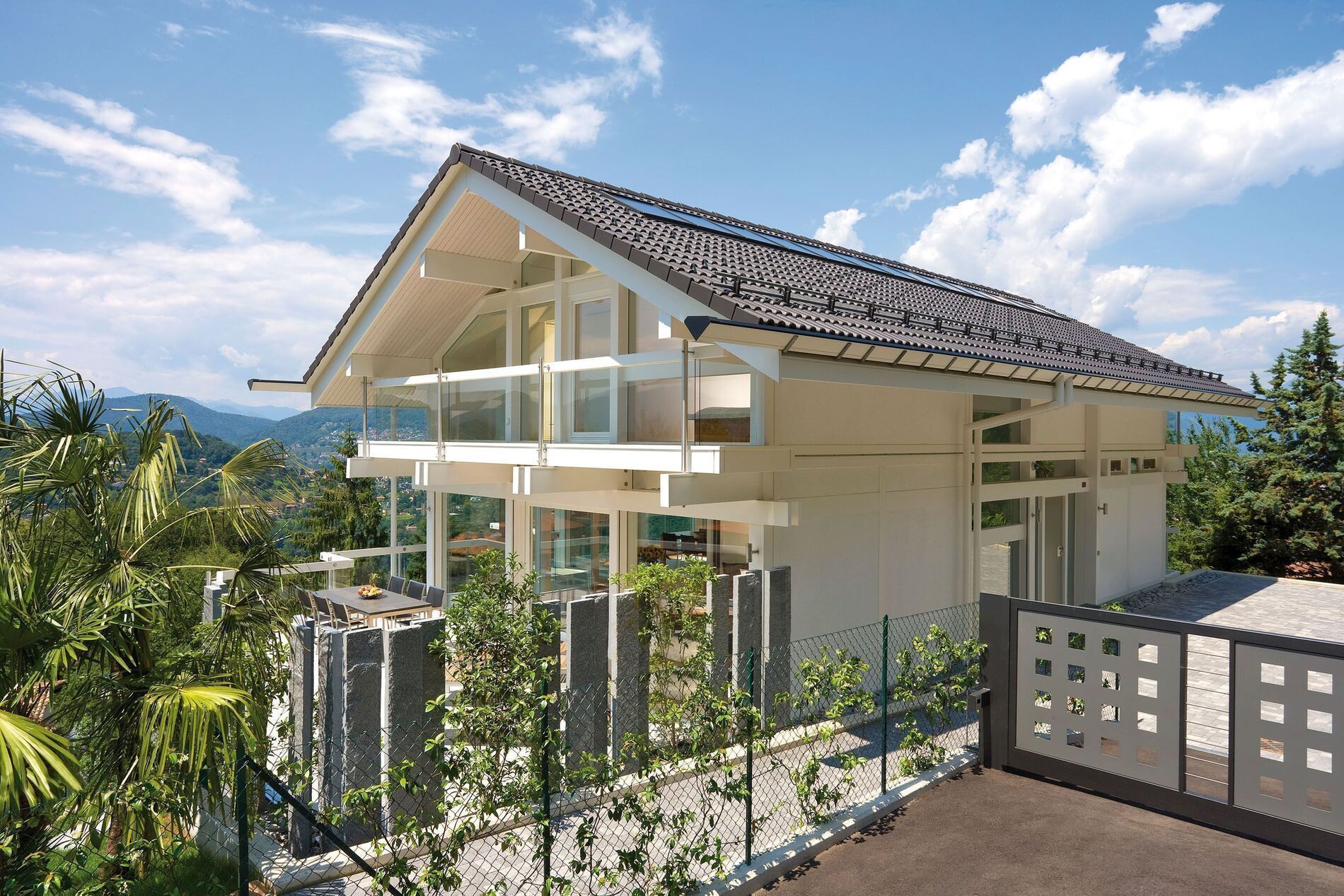 Stilvolles Architektenhaus mit moderner Architektur in grüner Umgebung