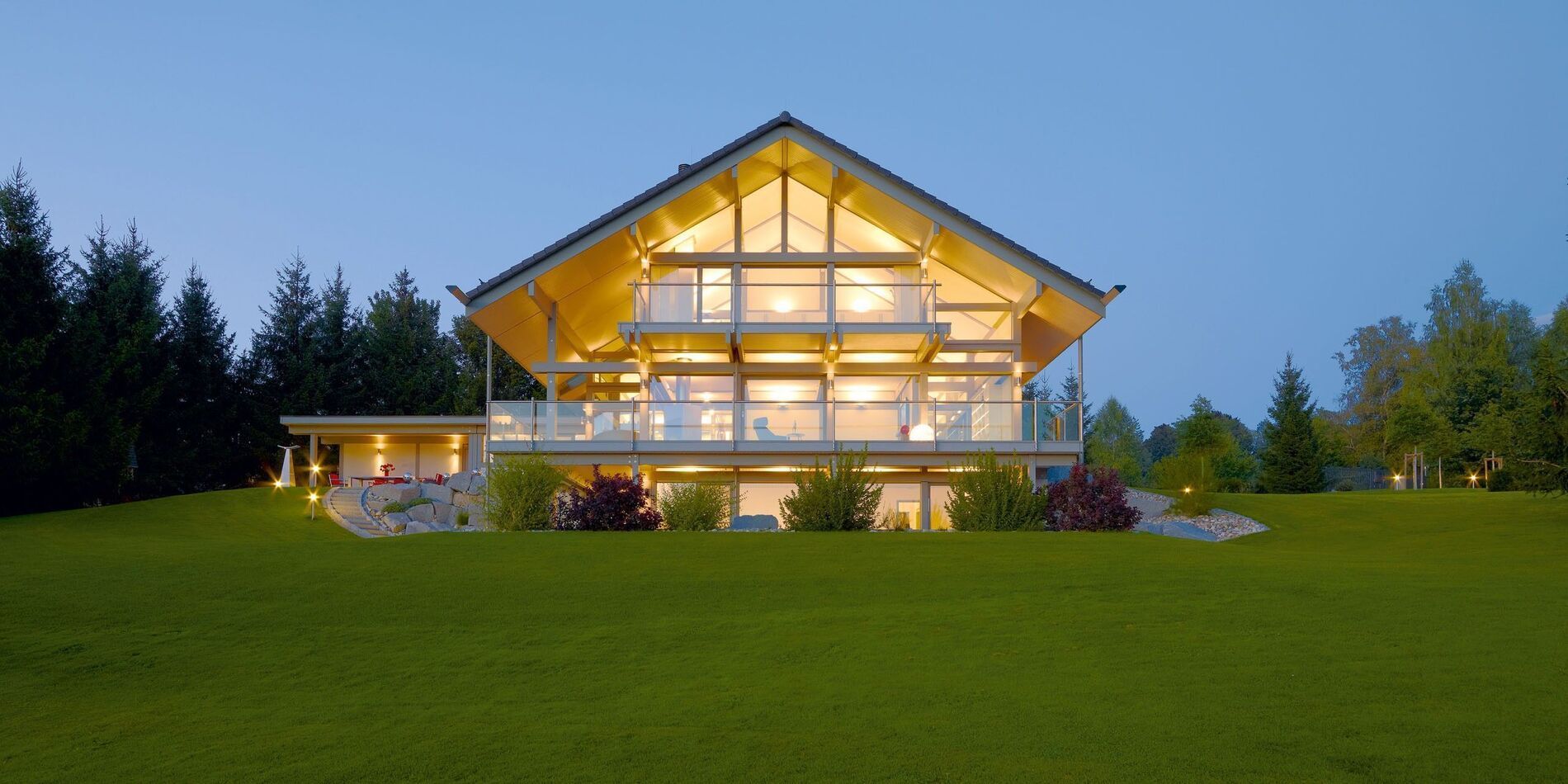 Architektenhaus mit großzügigen Glasflächen