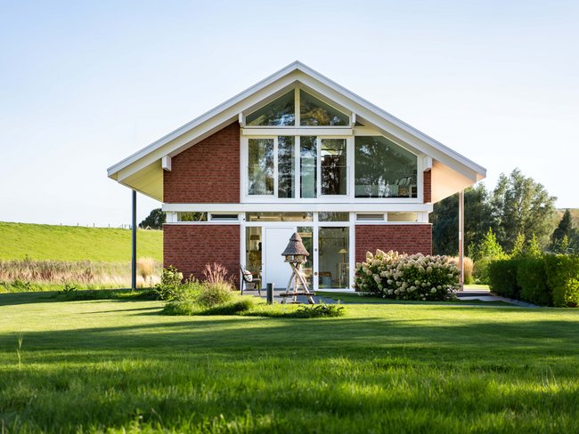 Stilvolles Architektenfamilienhaus im Grünen Gemütliches Familienhaus mit modernem Design und großem Garten
